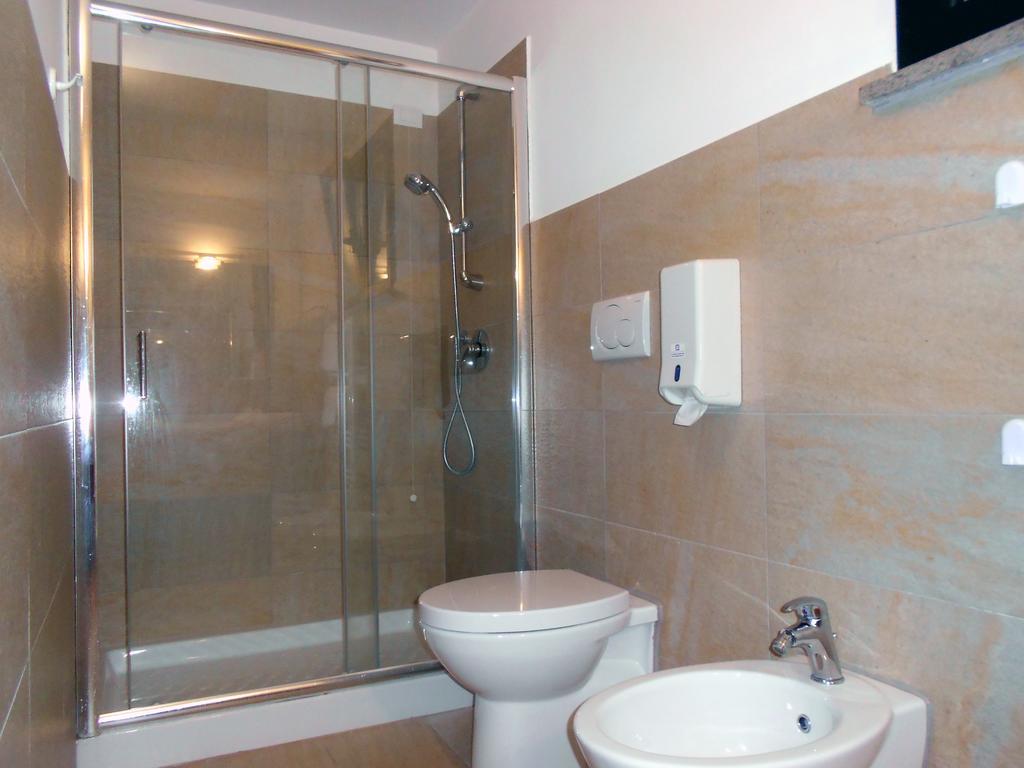 Camera Matrimoniale con Bagno Privato
